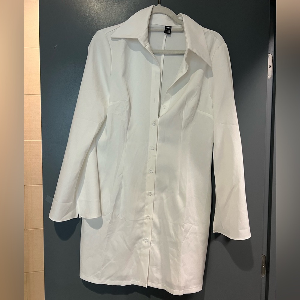 white button up bell sleeve dress